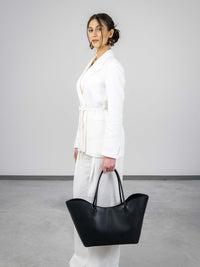 Pelle Calfskin Jet Black