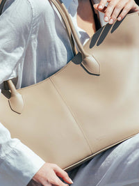 Pelle Calfskin Misty Beige