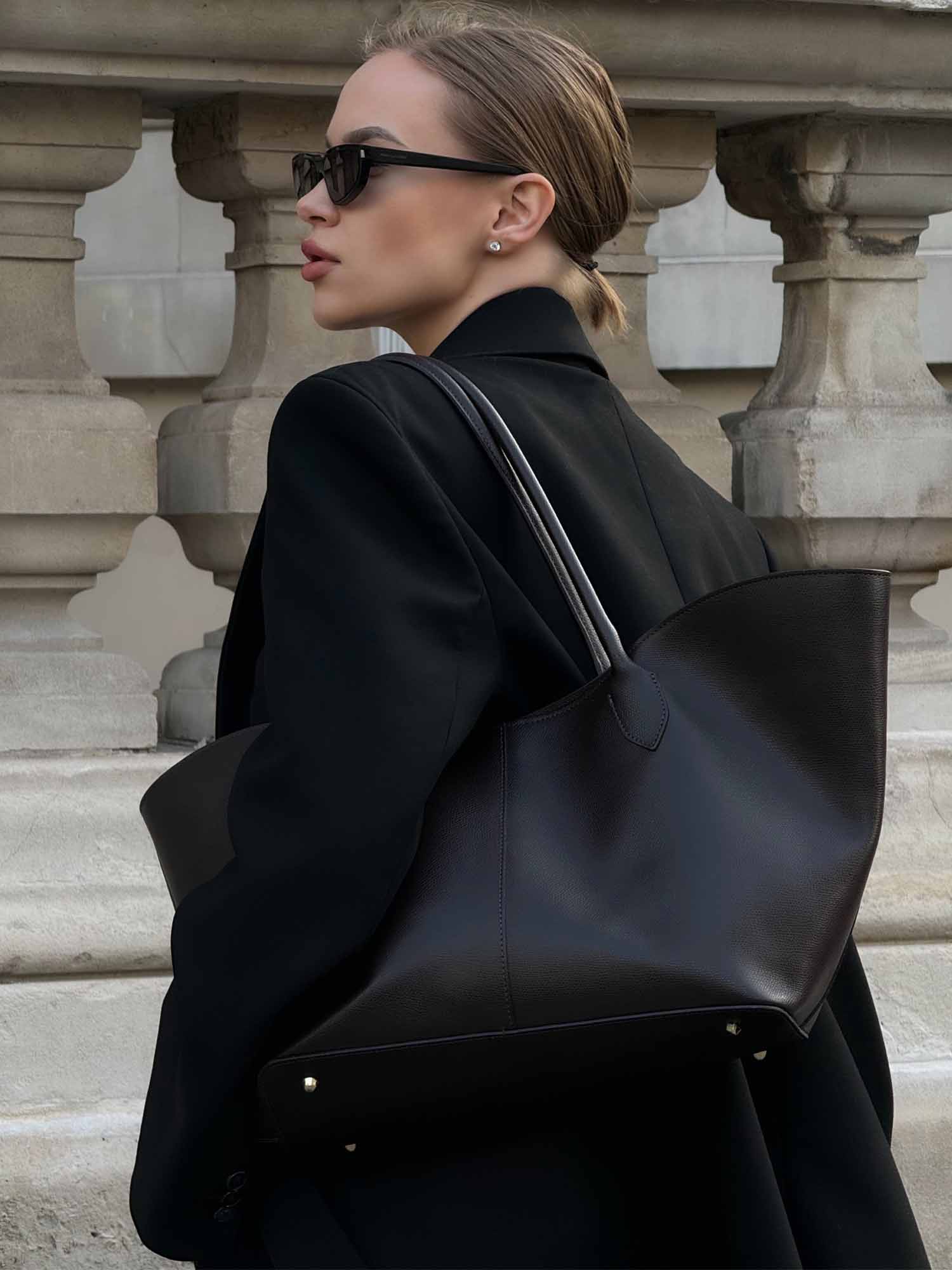 Pelle Calfskin Jet Black